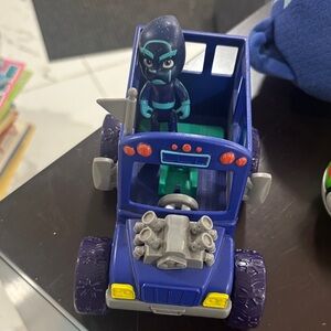 PJ masks Blue Toy Vehicle with Action Figure